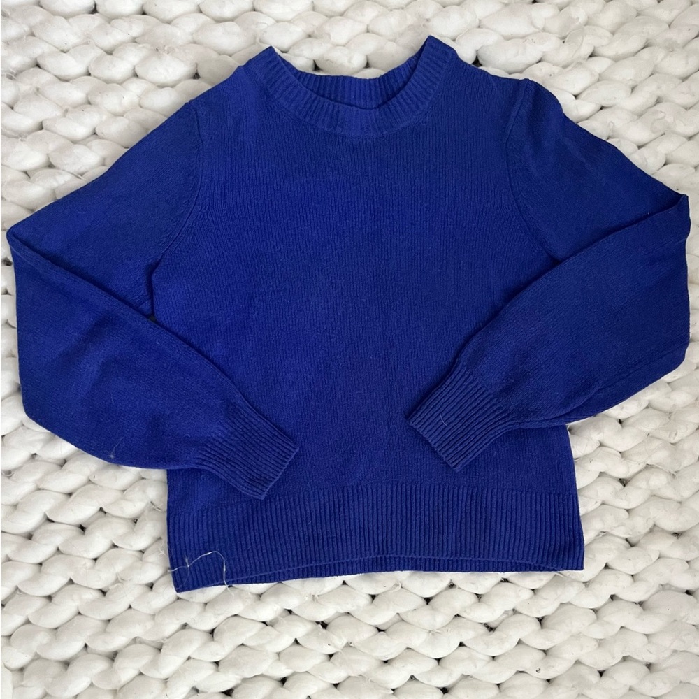 GAP Women's Royal Blue Crew Neck Sweater